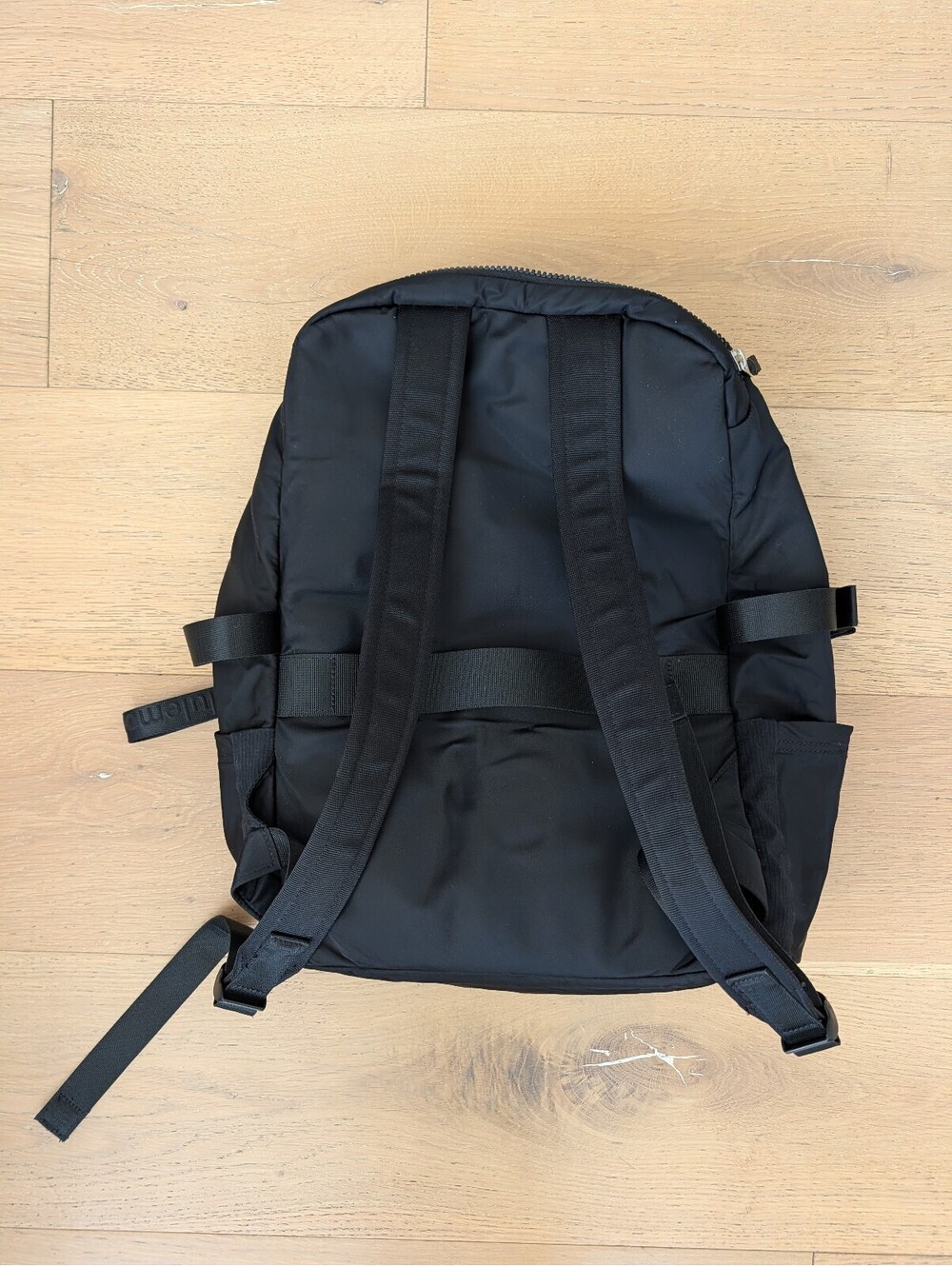 Lululemon Everywhere Backpack (Black) - Picture 2 of 2